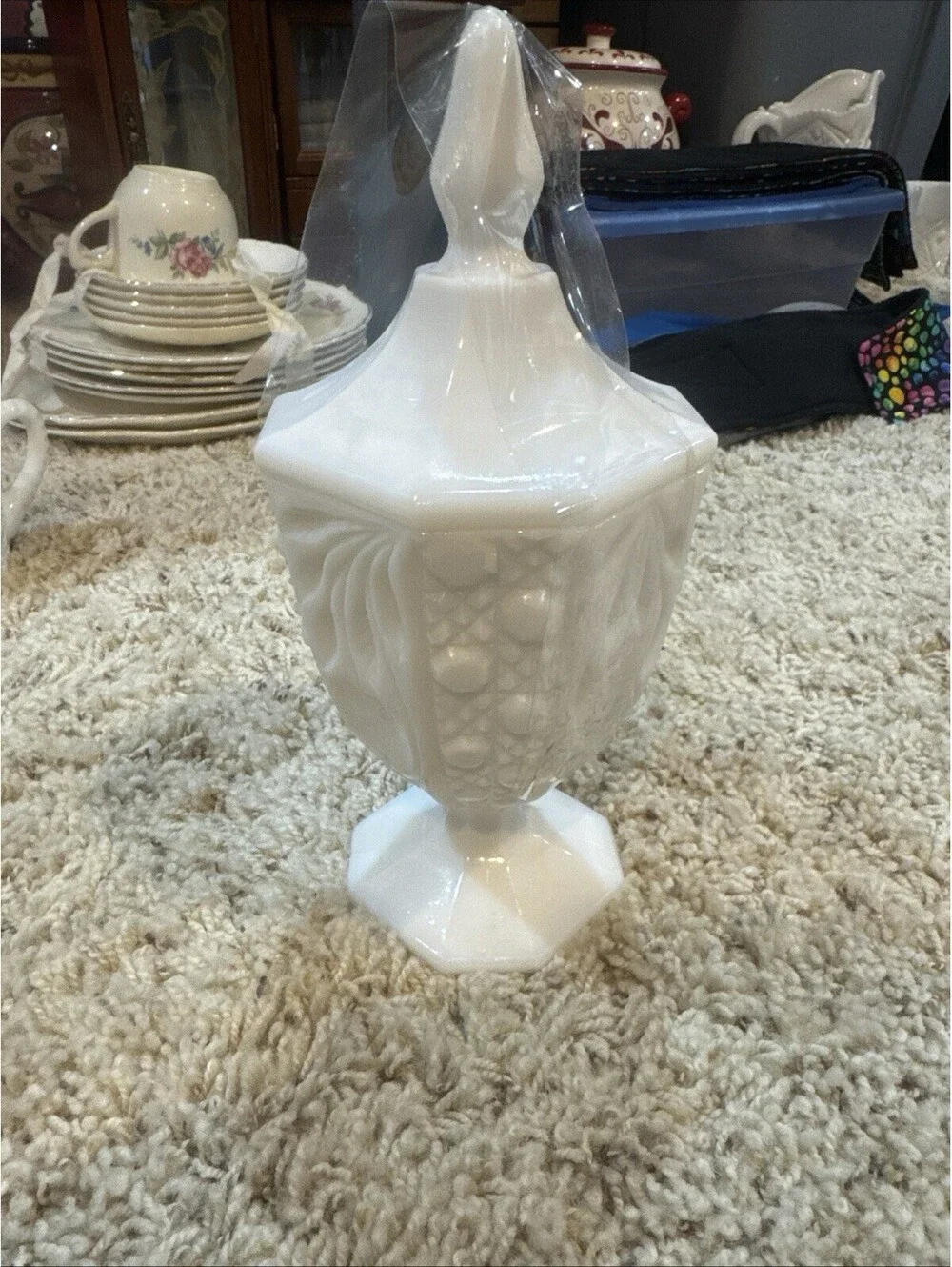 L.E. Smith Heritage Milk Glass  Octogon Covered Candy Dish W/fruit Motif 8.34